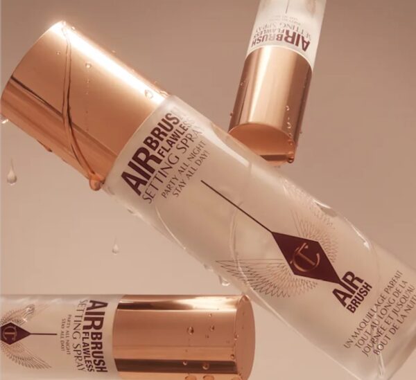 Charlotte Tilbury AIRBRUSH FLAWLESS SETTING SPRAY
ORIGINAL 100 ML - Imagem 2