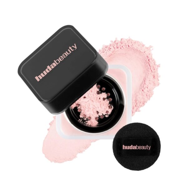 HUDA BEAUTY 
Easy Bake Blurring Loose Baking & Setting Powder , Color: Cherry Blossom mini size 6g