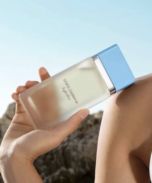 Perfume Light Blue Dolce&Gabbana Eau de Toilette Feminino 200ml - Imagem 4
